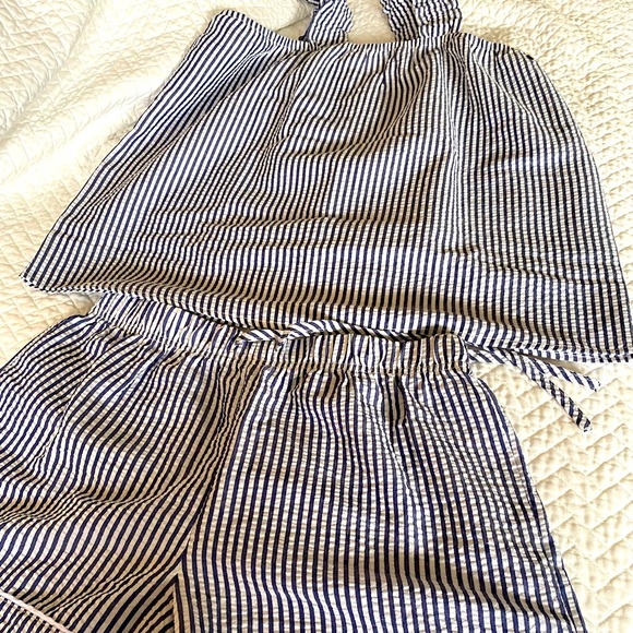 Other - Navy blue striped seersucker kikit Boutique two piece pajama set